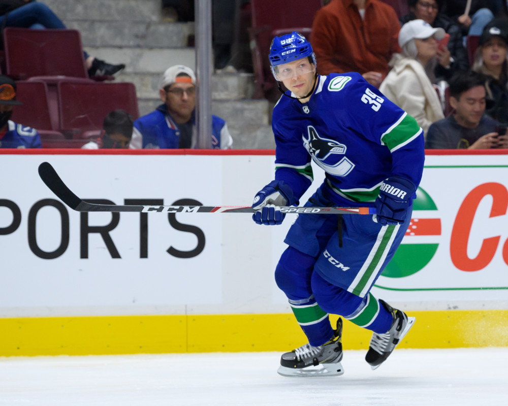 Vancouver Canucks right wing Alex Chiasson (39) plays against the